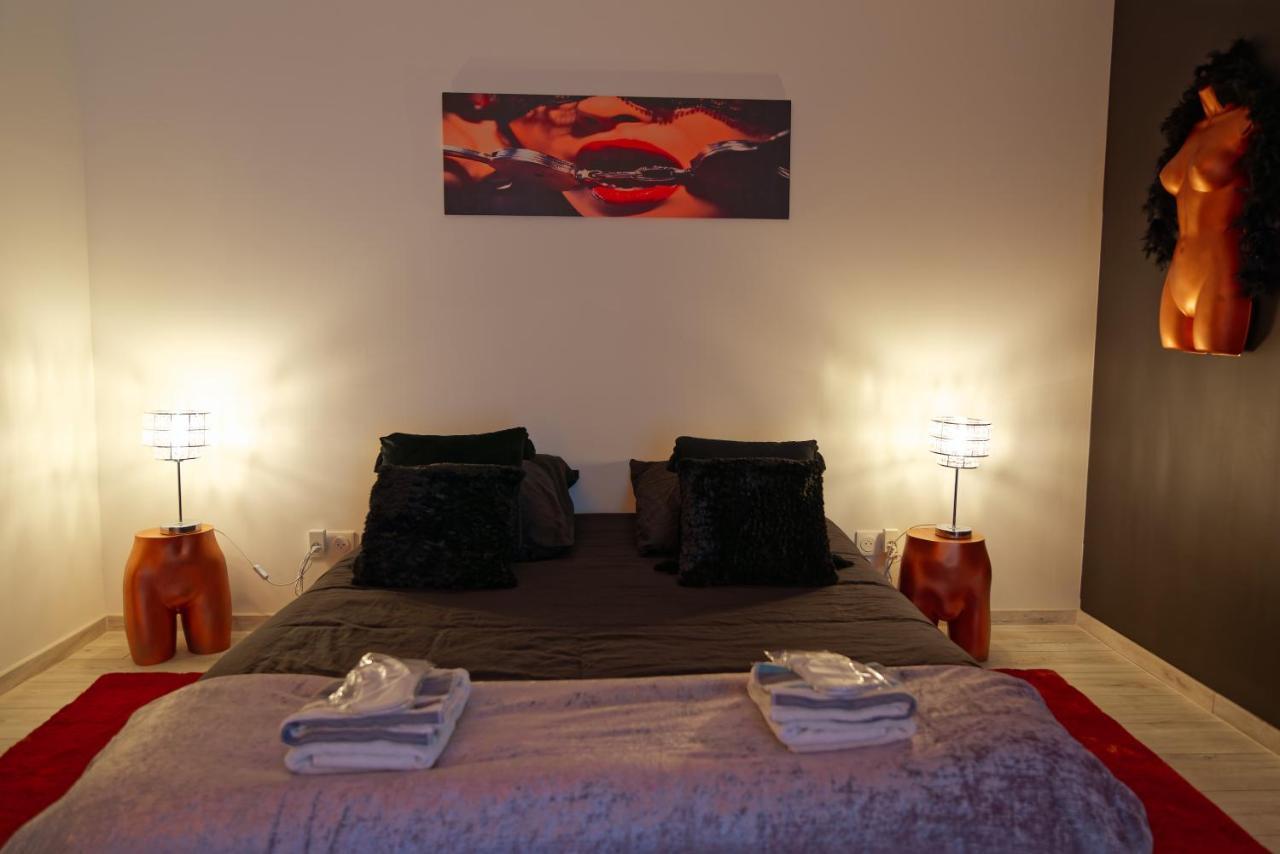 Suite Les Folies Douces & Spa By Nancyintimelounge Extérieur photo
